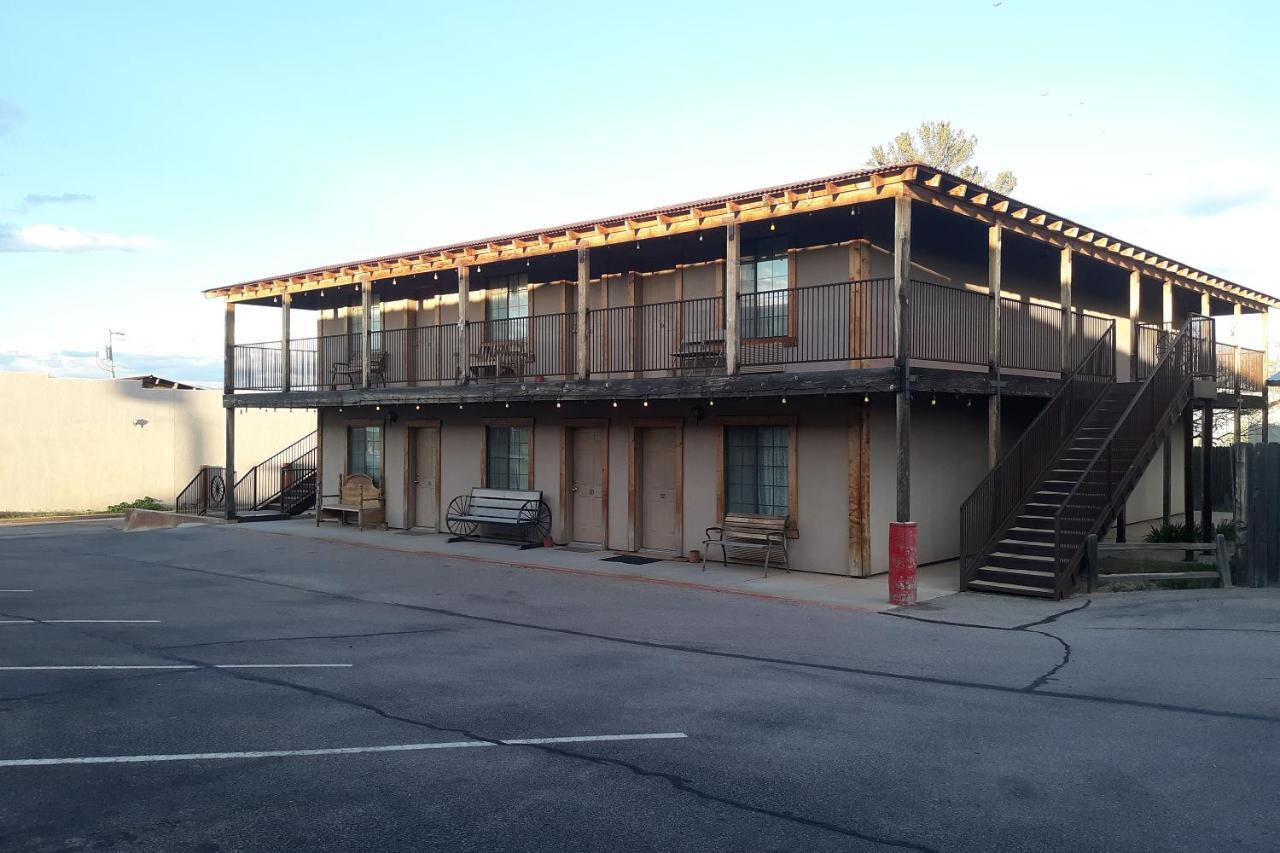 Tombstone Motel Exterior foto