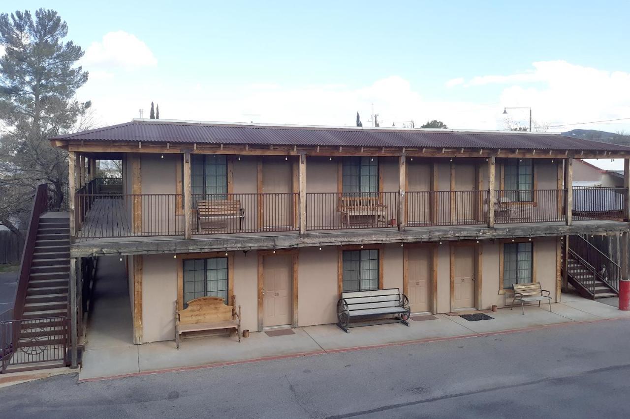 Tombstone Motel Exterior foto